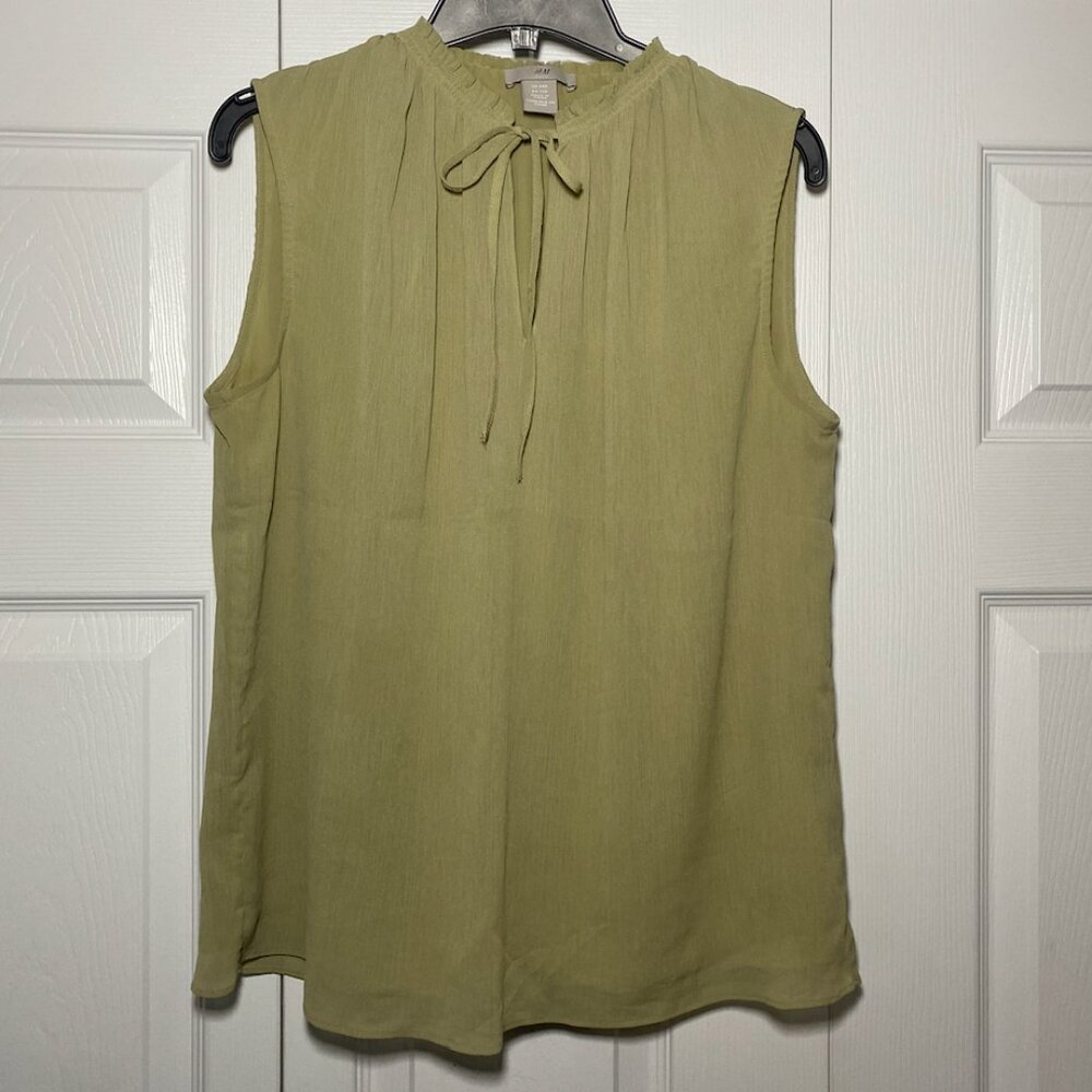 Crinkled Tie-Front Sleeveless Blouse